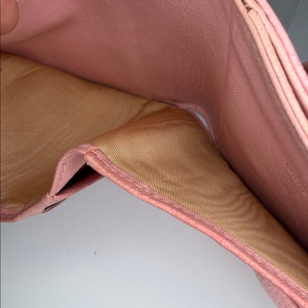 CHANEL NWOT luxury, soft, pebble, pink, leather wallet w/COA and box. Stunning.! - Picture 7 of 9